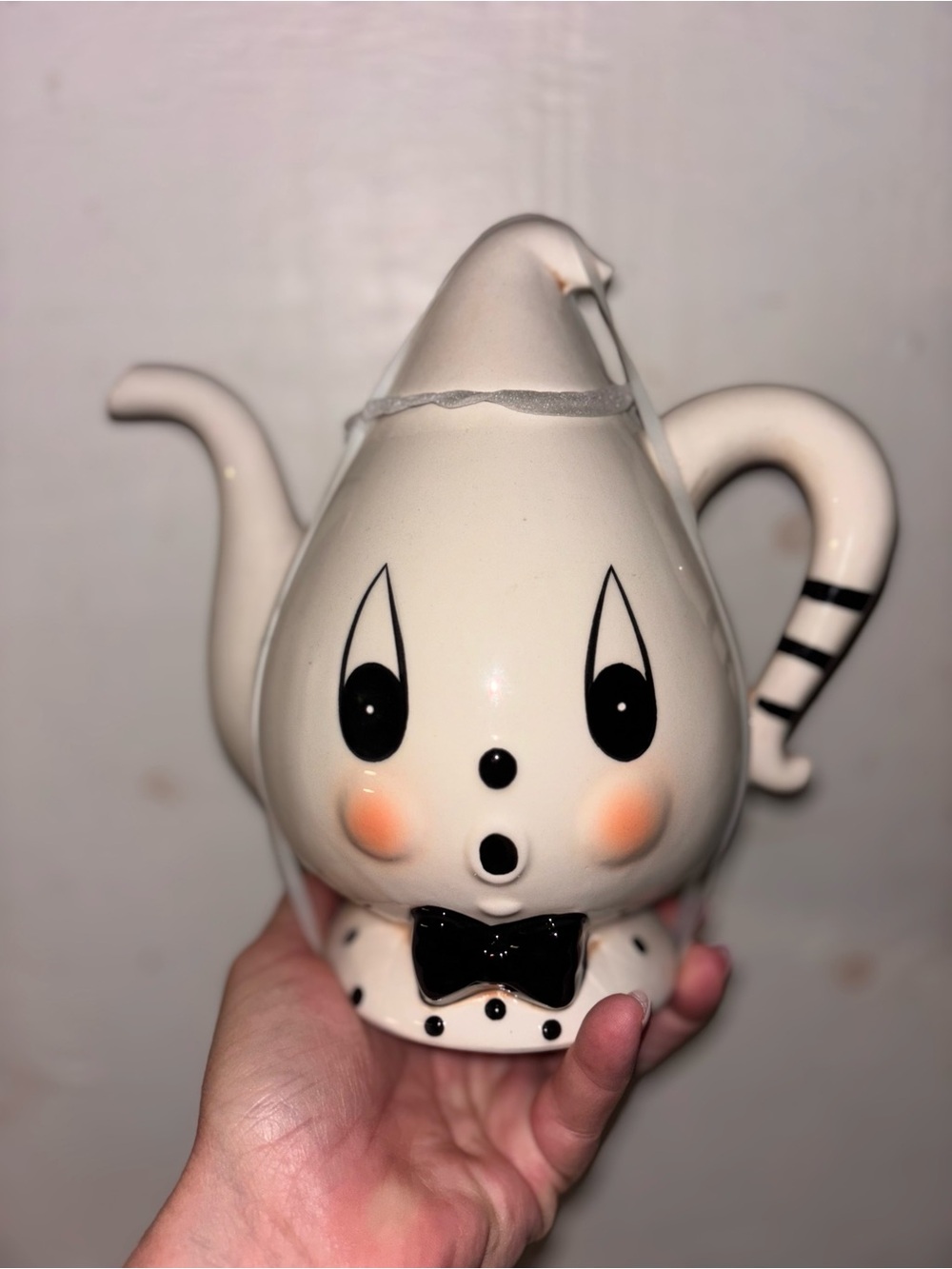 Viral Johanna Parker Whimsical Ceramic Ghost Teapot - Cream with Black Accents